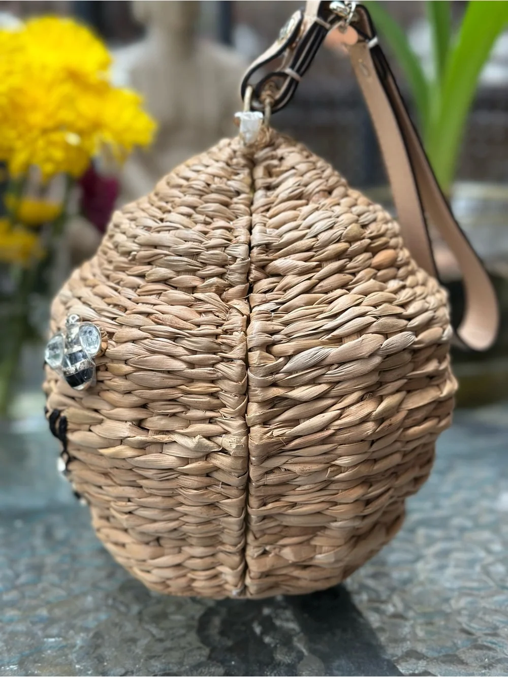 RARE 2016 Kate Spade Down The Rabbit Hole Oh Honey Beehive Wicker Bag